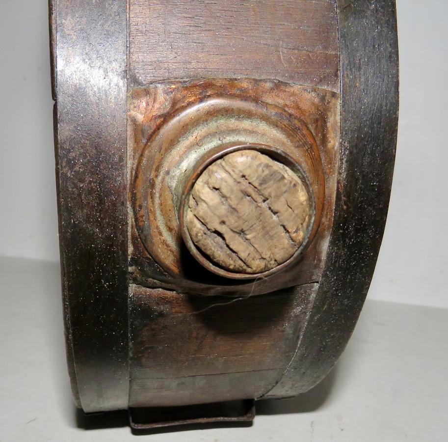 CIVIL WAR PERIOD CONFEDERATE DRUM CANTEEN