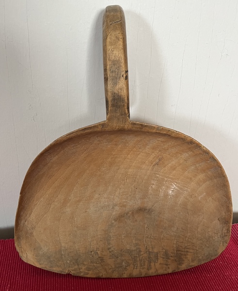 Large Maple Scoop