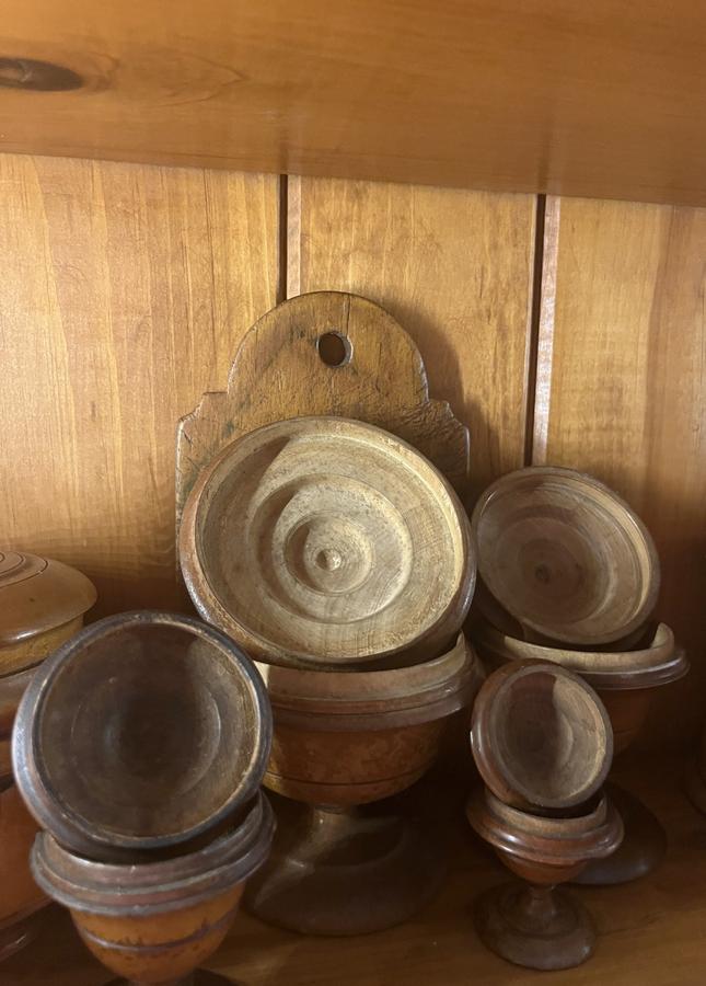 Set of Peaseware