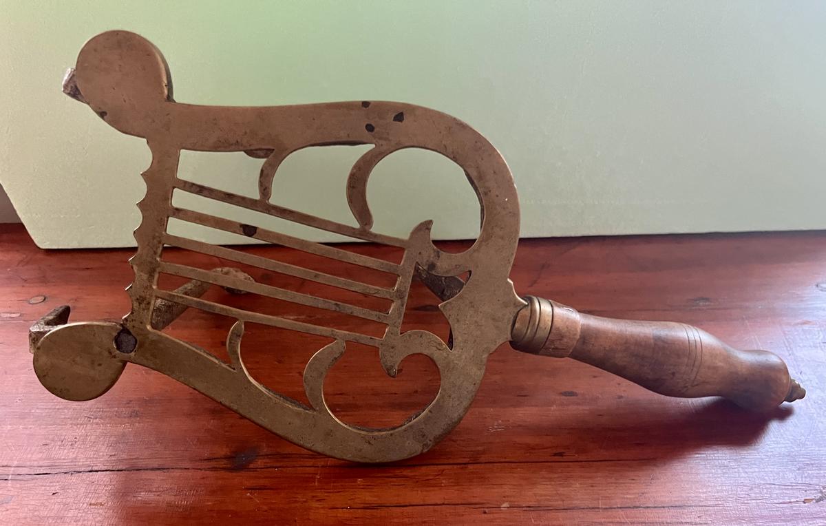 19thc. Lyre Fireplace Fender Trivet