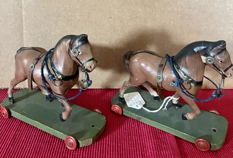 Pr Pony Pull Toys