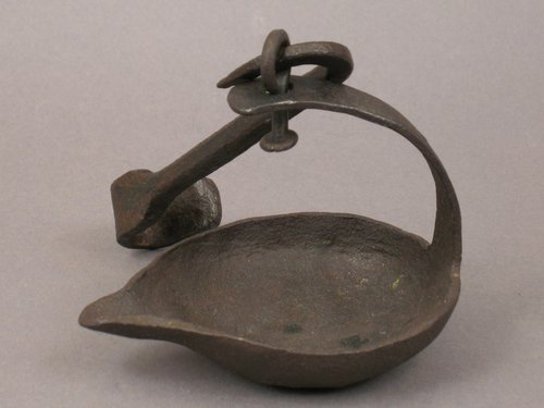 18thc. Wrought Iron Pan Oil Lamp