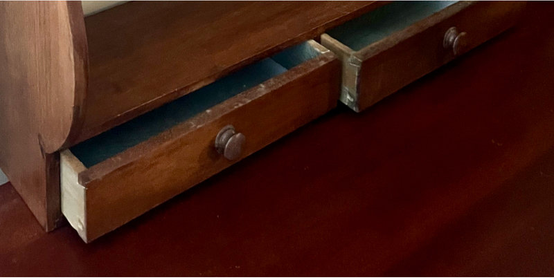 19thc. Whaleside Shelf with Drawers