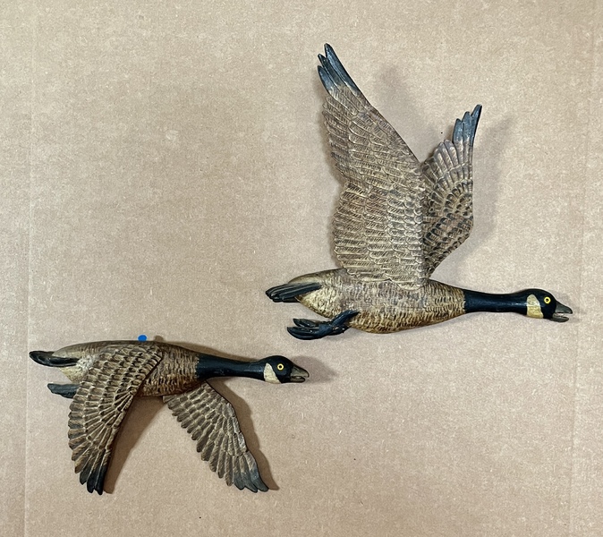 Pr of Flying Geese