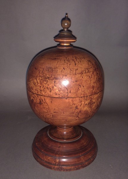19thc. Burl Spherical Container