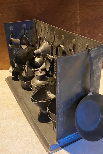 19thc. Tin ware Shaker Salesman Sample Set