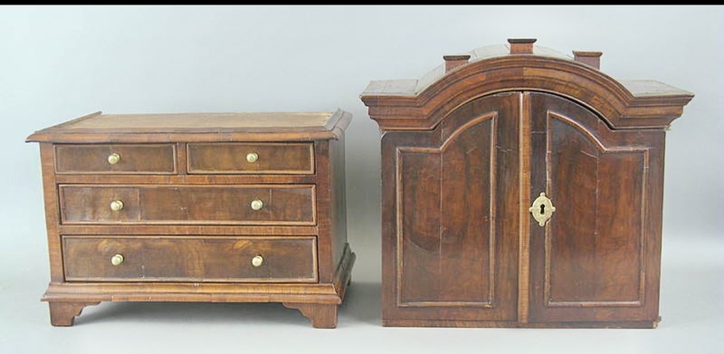 Miniature Bonnet Top Linen Press