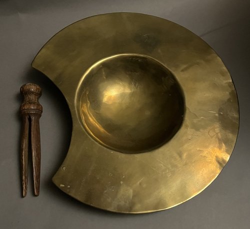 18thc. Barber Brass Basin