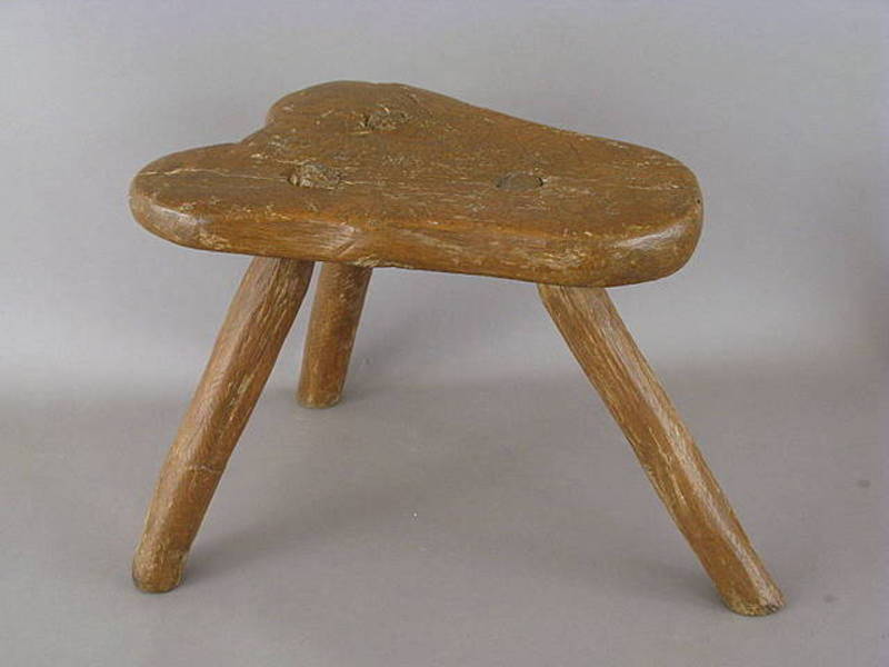 PA Heart Seat Milk Stool