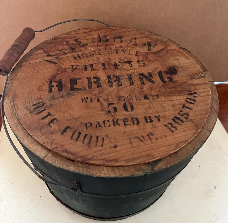 Herring Wooden Bucket