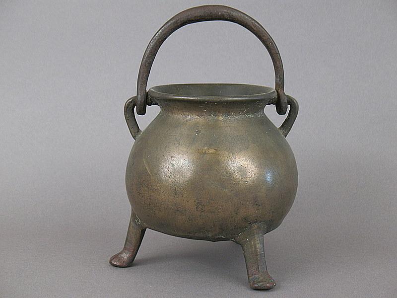 17thc. Bronze Pot