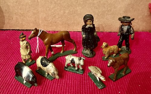 Lead Cast Figures
