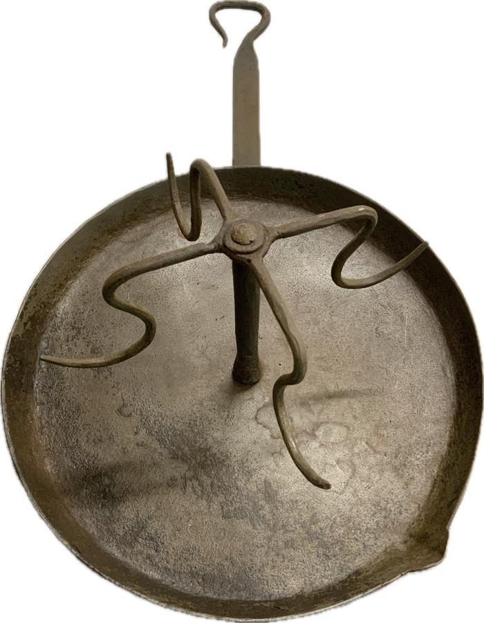 Hand Forged Iron Skillet with Revolving Hooks