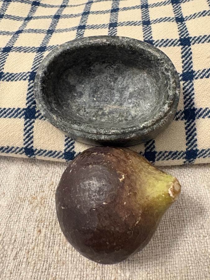 C 1800 SOAPSTONE SOAP DISH