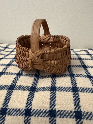 C 1900-1920 MINIATURE ASH BUTTOCK BASKET
