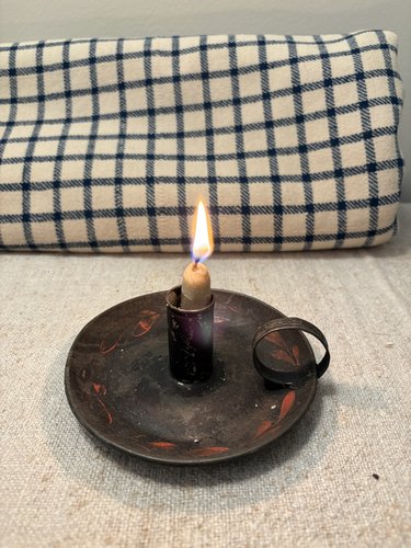 *C1830-60 ROUND TOLE PAINTED CANDLE HOLDER