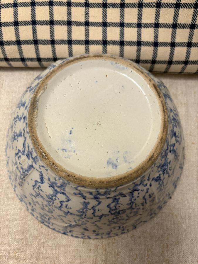 *C1890 BLUE/WHITE SPONGE BOWL