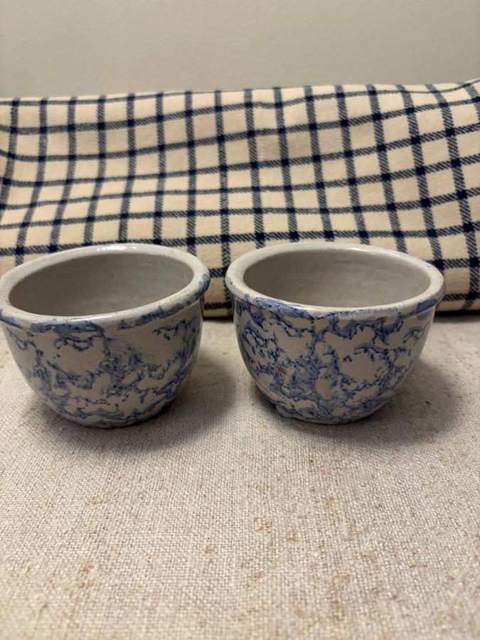 *PAIR C 1880 LARGE BLUE/WHITE SPONGE CUSTARD CUPS