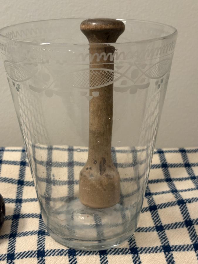 18TH C BLOWN FLIP GLASS TUMBLER