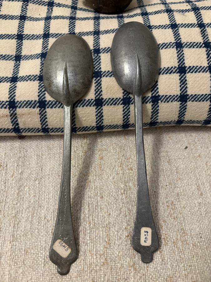 PAIR, C 1700 DUTCH PEWTER SPOONS