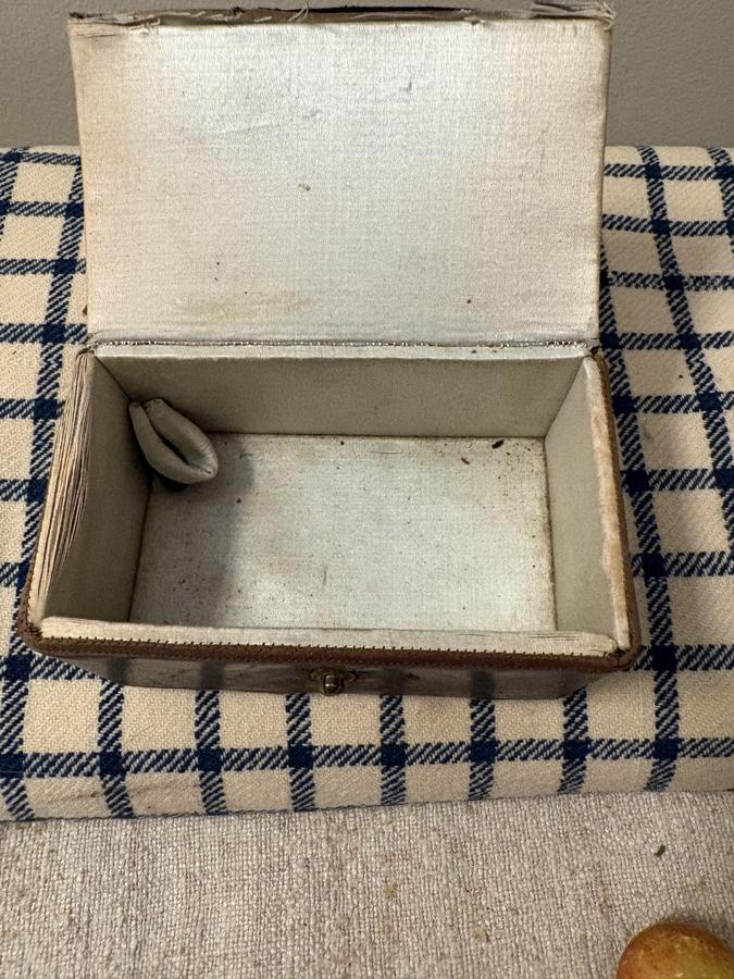 ANTIQUE MINI STONE FRUIT