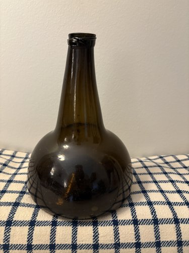 18TH C DARK GREEN BLOWN DUTCH WINE BOTTLE