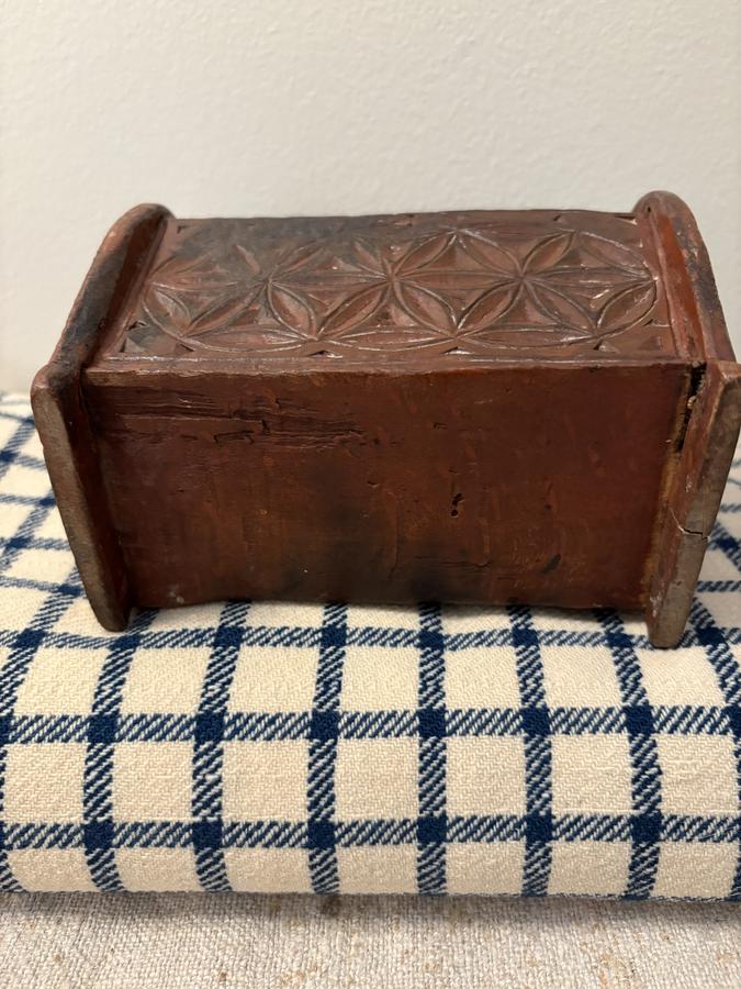 1790-1810 PA CHILD'S TOY CRADLE-BOX