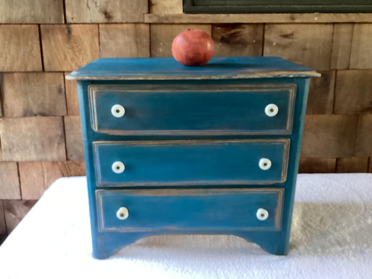 Great 1800’s Table Box 3 Drawers Square Nails