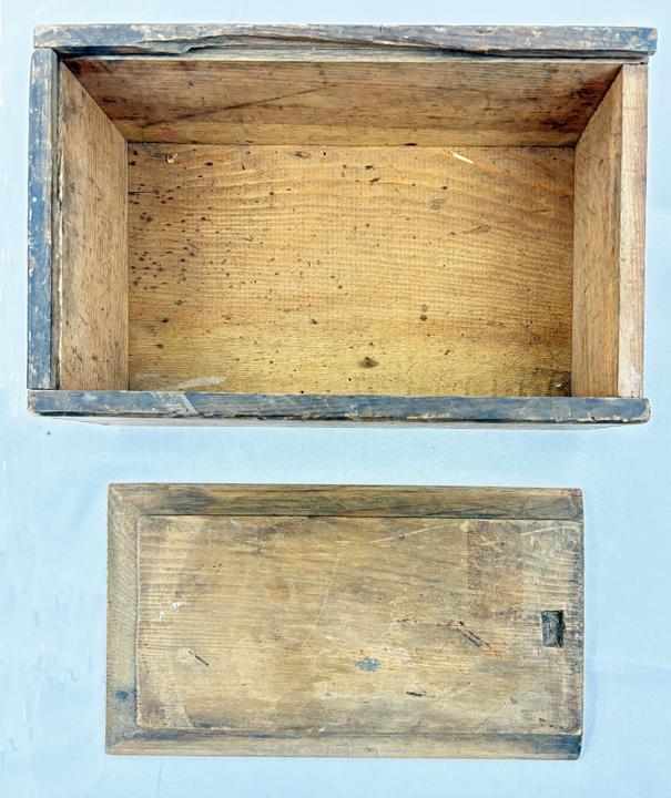 Primitive Pine Slide Lid Candle Box
