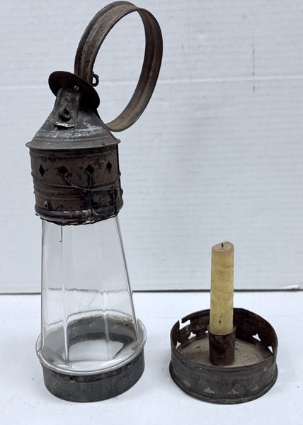 Candle Lantern w/Octagonal Globe