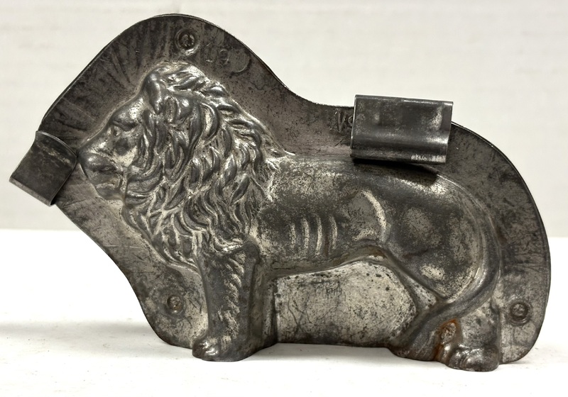 Lion Chocolate Mold - 4 1/2”