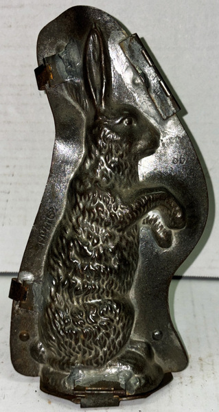 9” Anton Reiche Rabbit/Easter Bunny Chocolate Mold