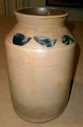 19th C. Blue Decorated Stoneware Snuff Crock