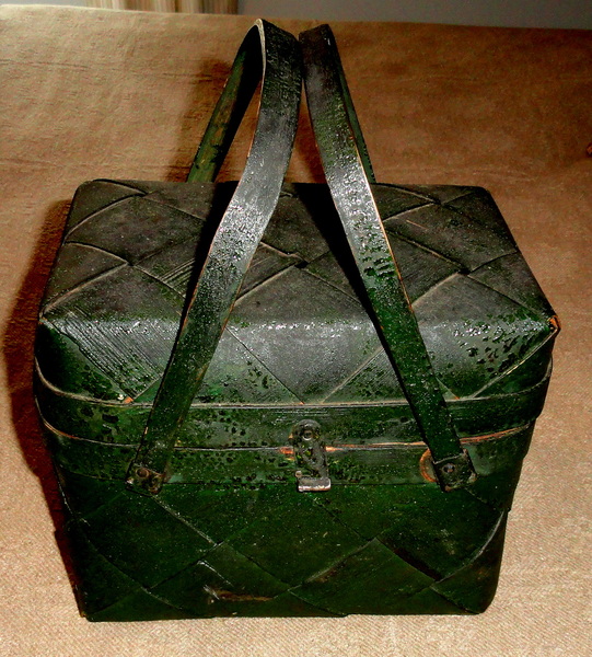 Double Swing Handle Basket in Windsor Green