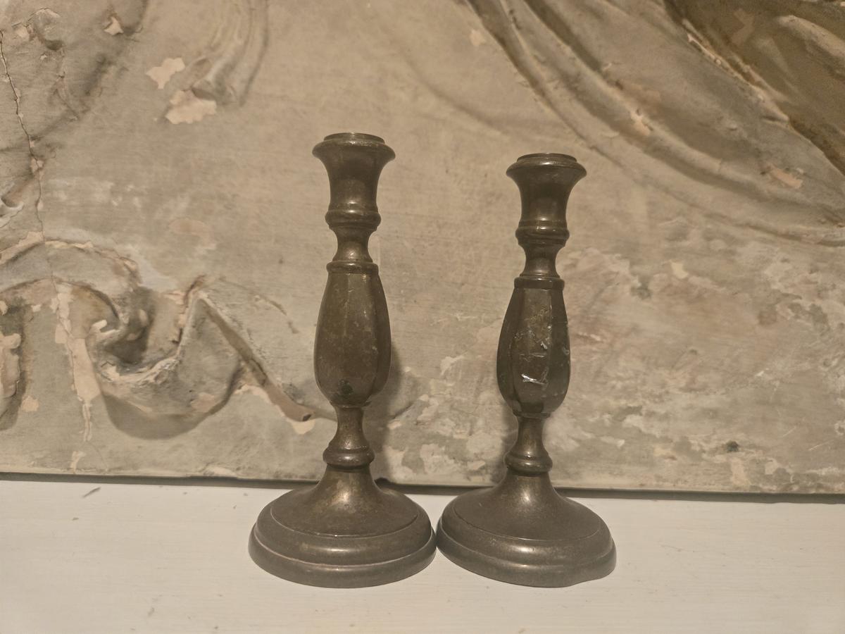PAIR OF HEAVY BRASS SMALL CANDLE STICKS