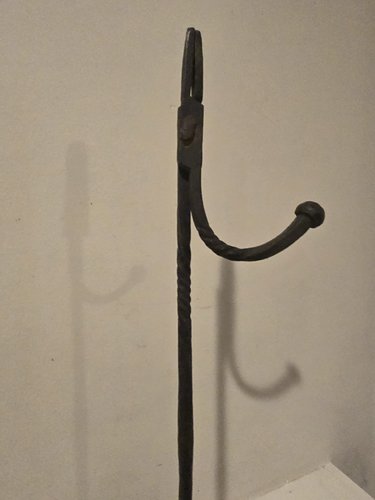 WROUGHT IRON RUSH HOLDER