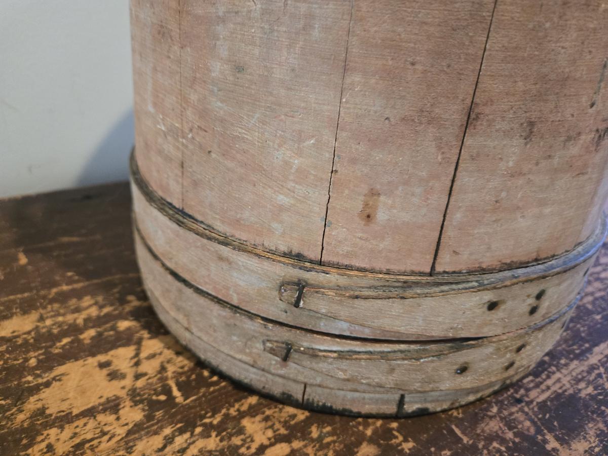 SALMON PAINTED FIRKIN