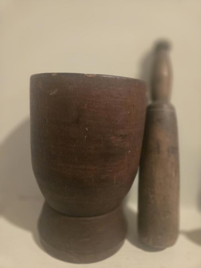 PAINTED MORTAR W PESTLE