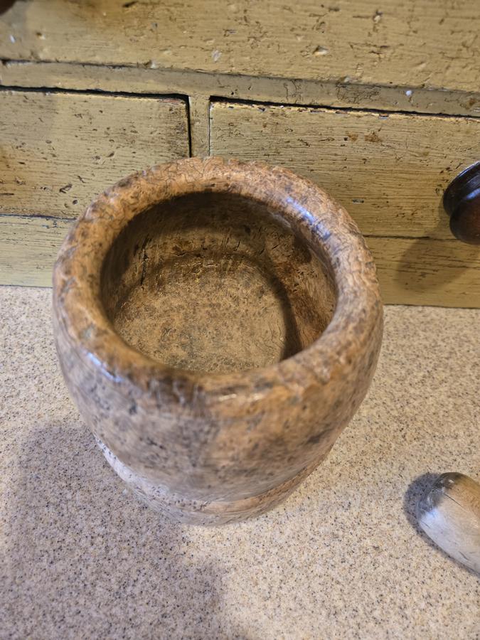 19thC BURL MORTAR