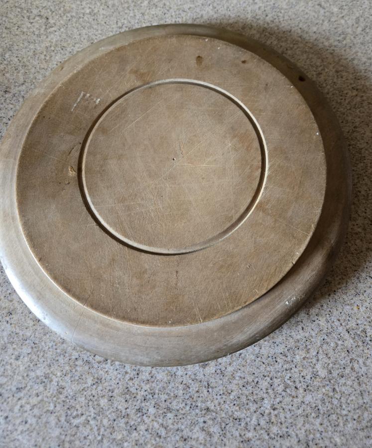 EARLY WOOD BREAD BOARD