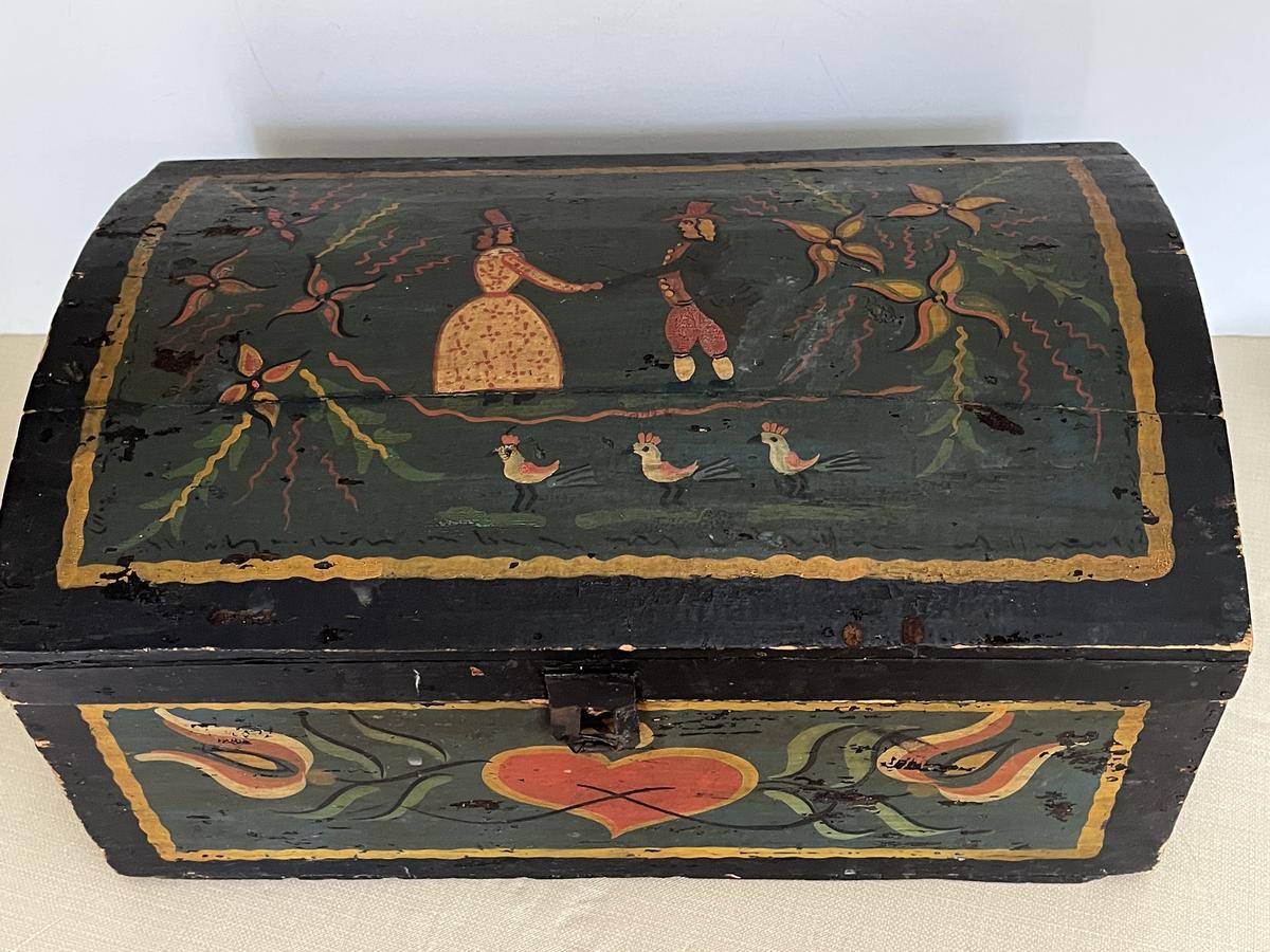 Painted Dome Lid Valuables Box