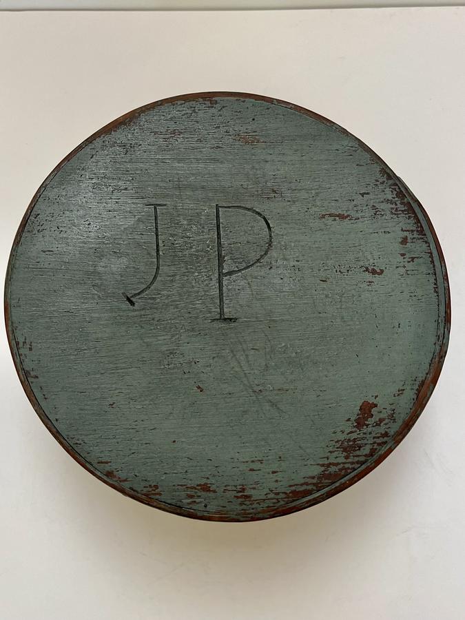 2 Fingers Round Pantry Box