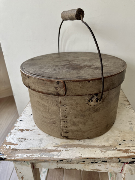 Early Putty Bale Handle Pantry Box w/ Lid