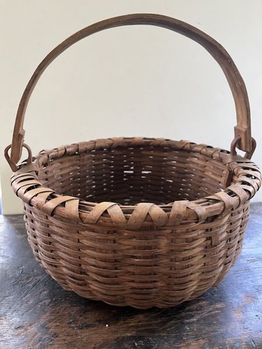 Early Taghkanic Basket