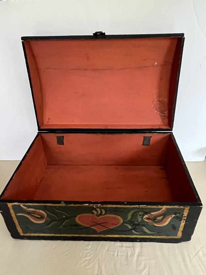 Painted Dome Lid Valuables Box