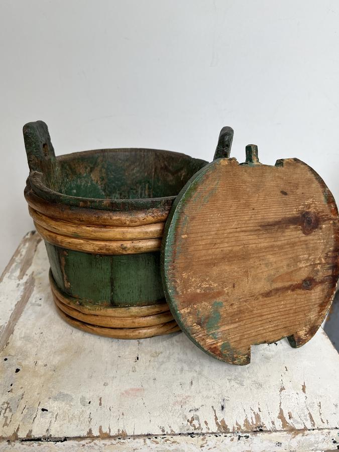 Small Staved and Lidded Butter Tub