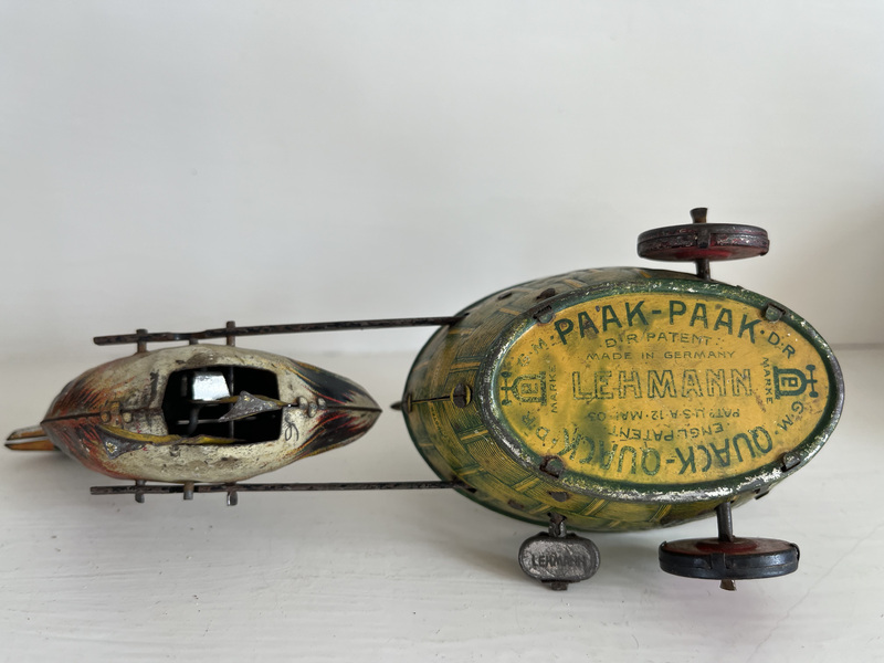Paak Paak Quack Quack Tin Wind-up Toy
