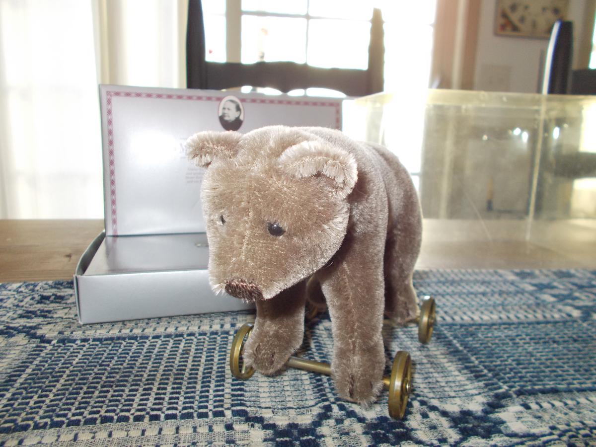 STEIFF BEAR ON WHEELS IN ORIG.. BOX