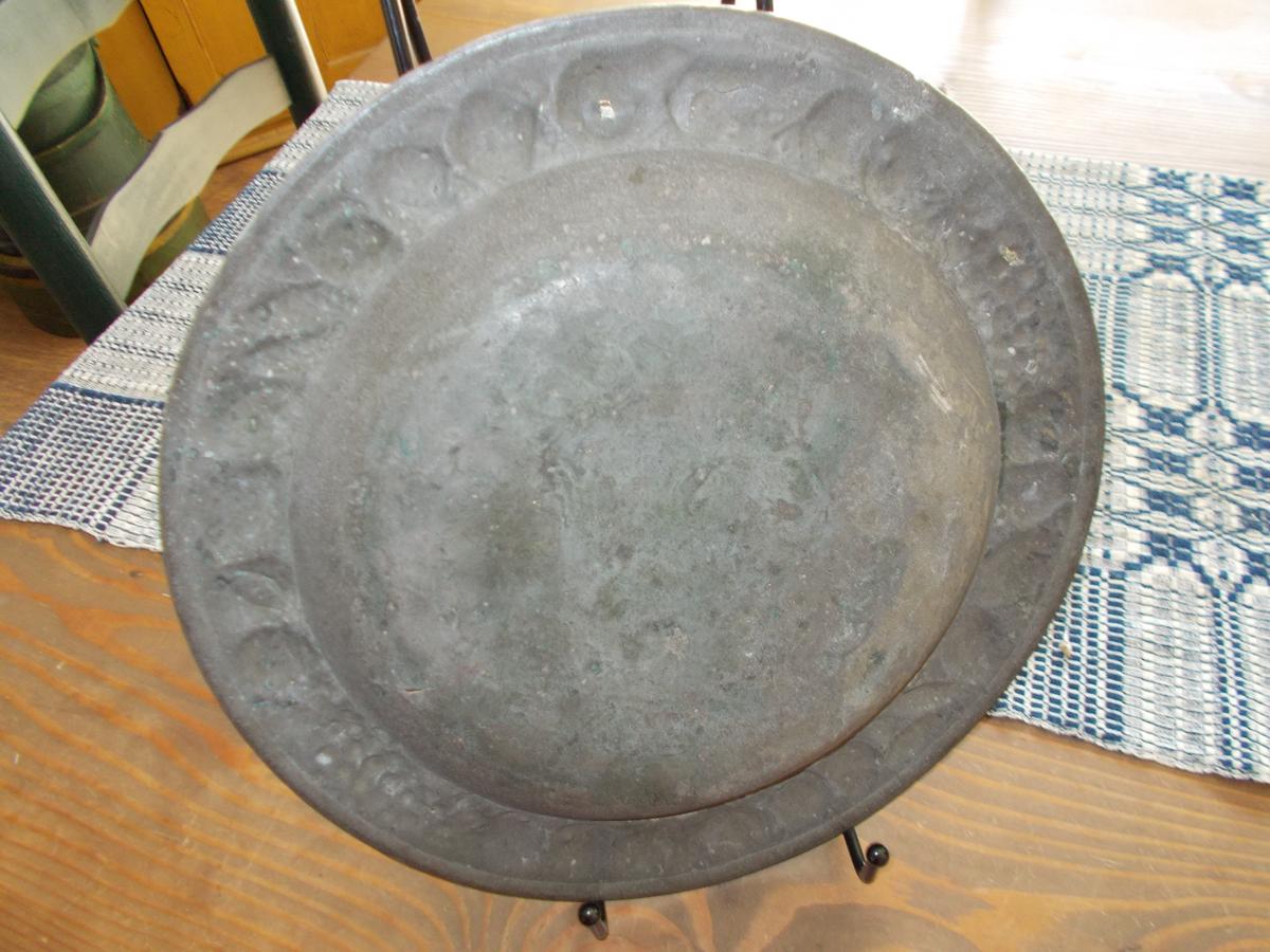ODD METAL (PEWTER?) CHARGER