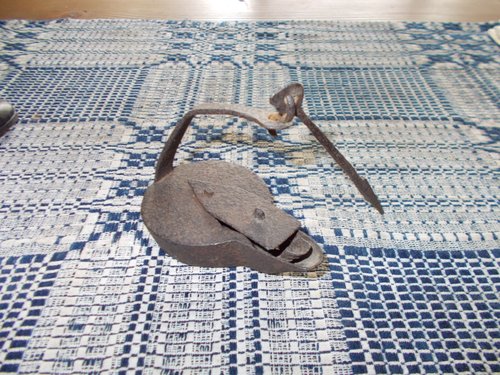 EARLY IRON CRUISE/BETTY LAMP